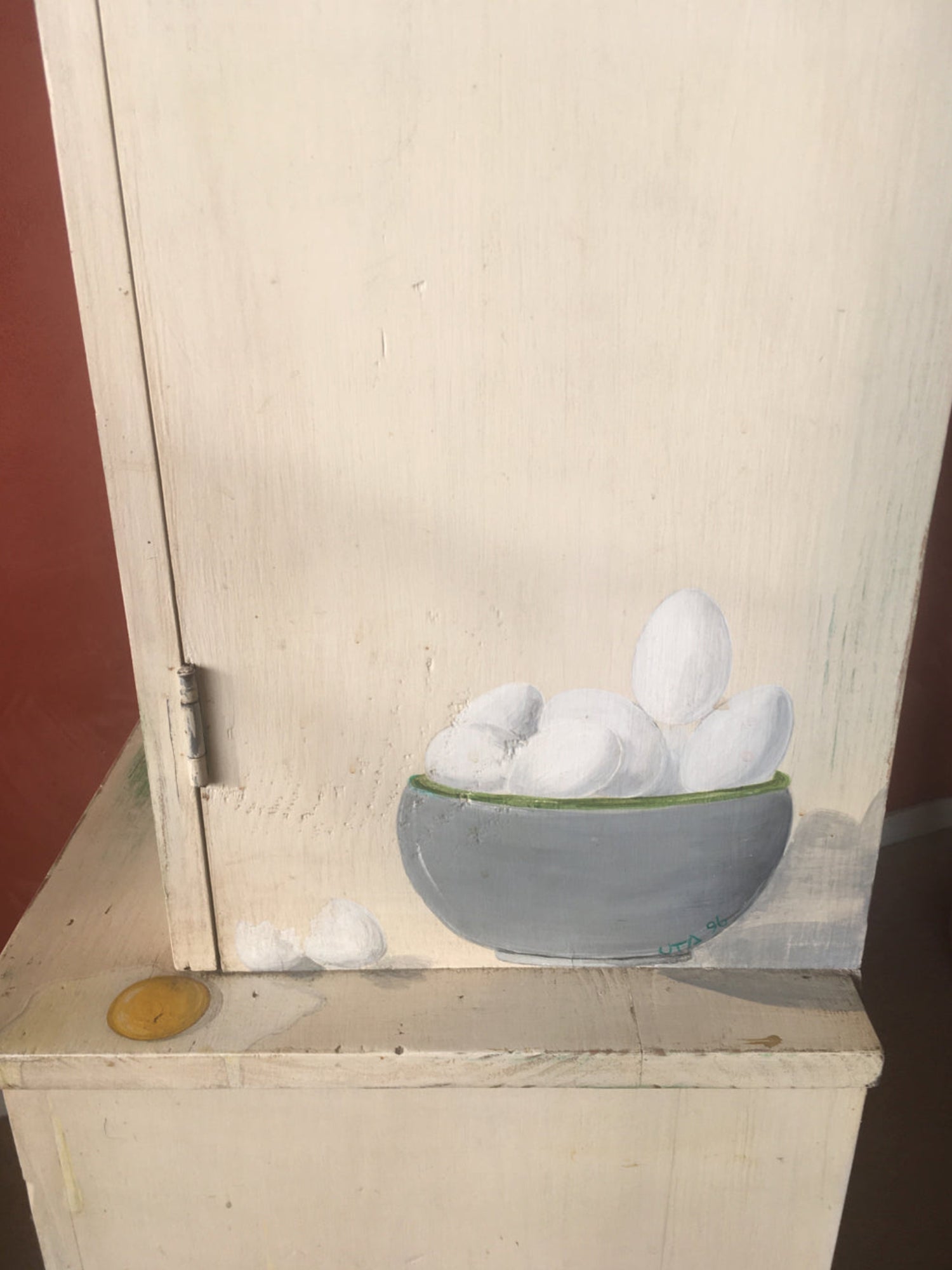Uta's Egg Cupboard