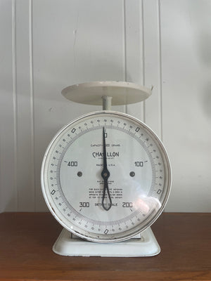 Vintage Chatillion dietary scale .