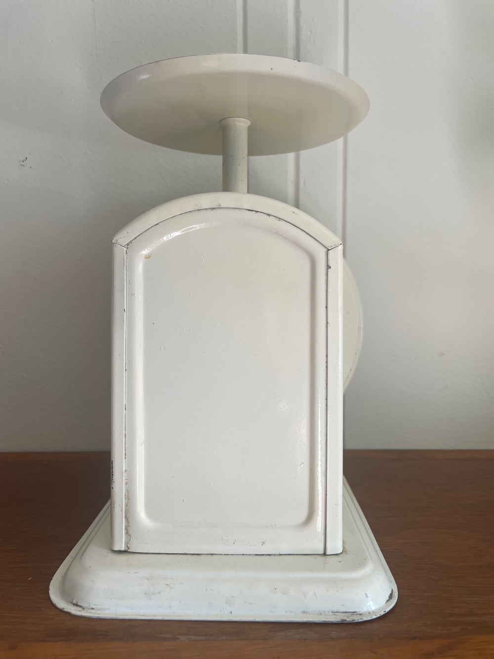 Vintage Chatillion dietary scale with white finish and decorative design.