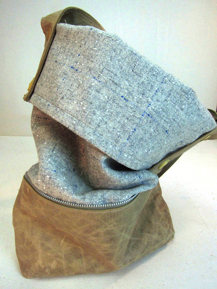 Sanibel's wool coat bag