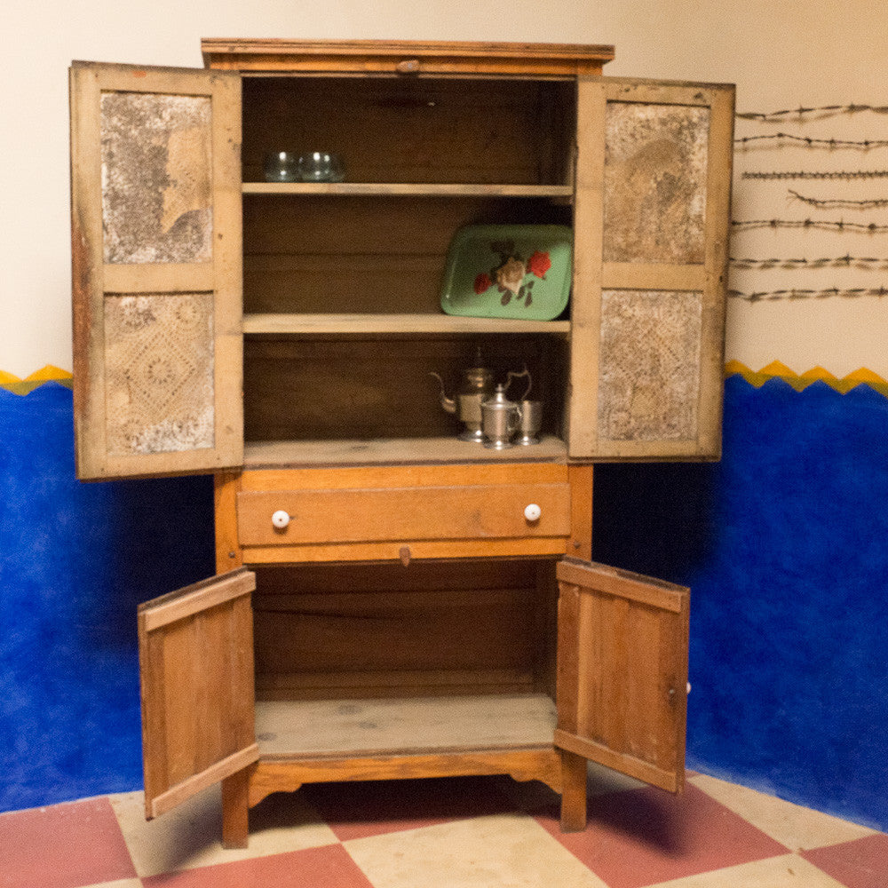 Buckie's Baked Goods Cabinet