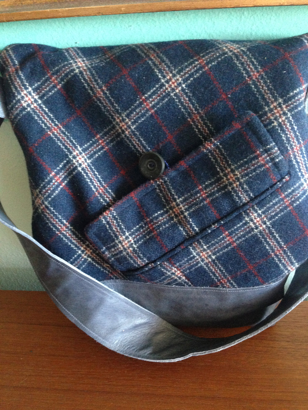 Patty's plaid tablet bag