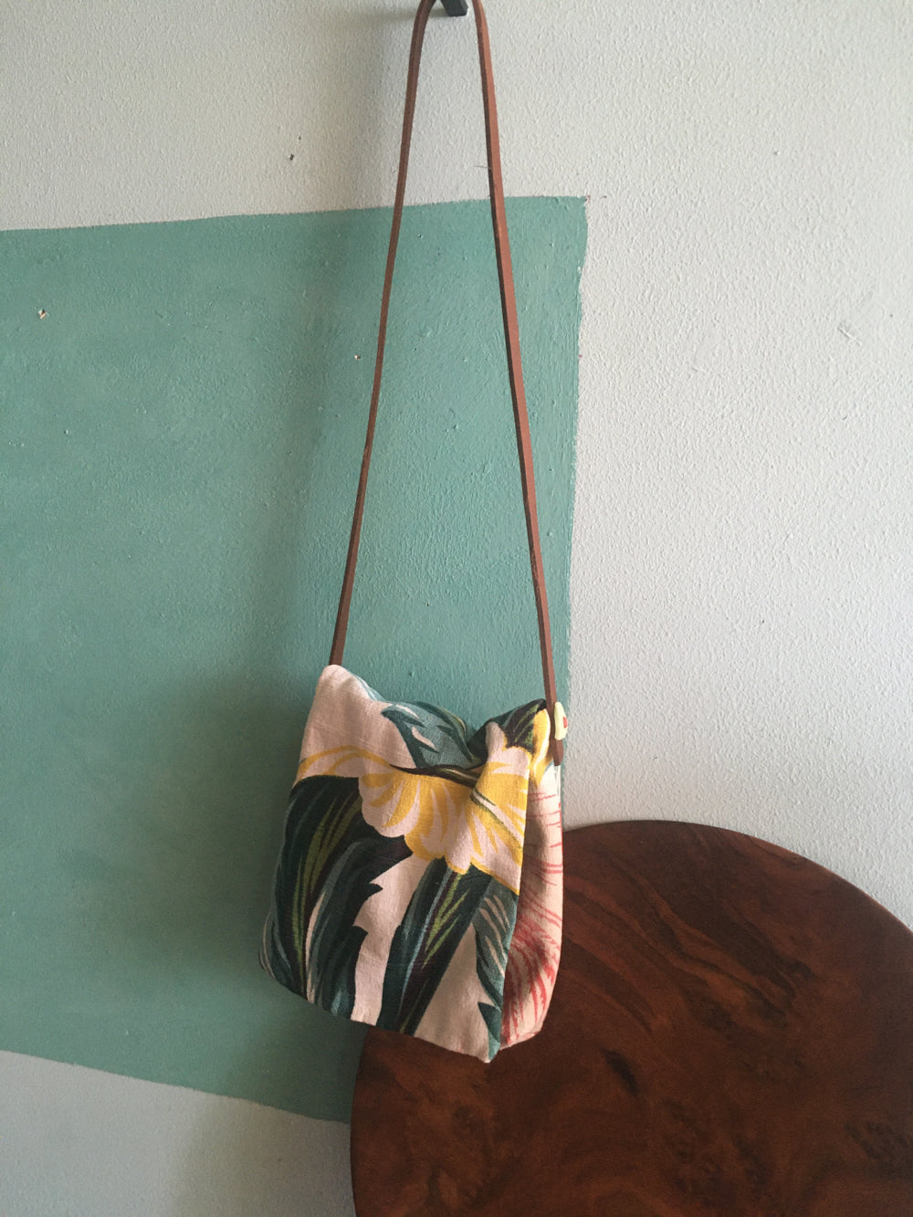 Handmade cloth bag patterns - Art & Craft Ideas | Bags, Patchwork bags, Cloth  bags