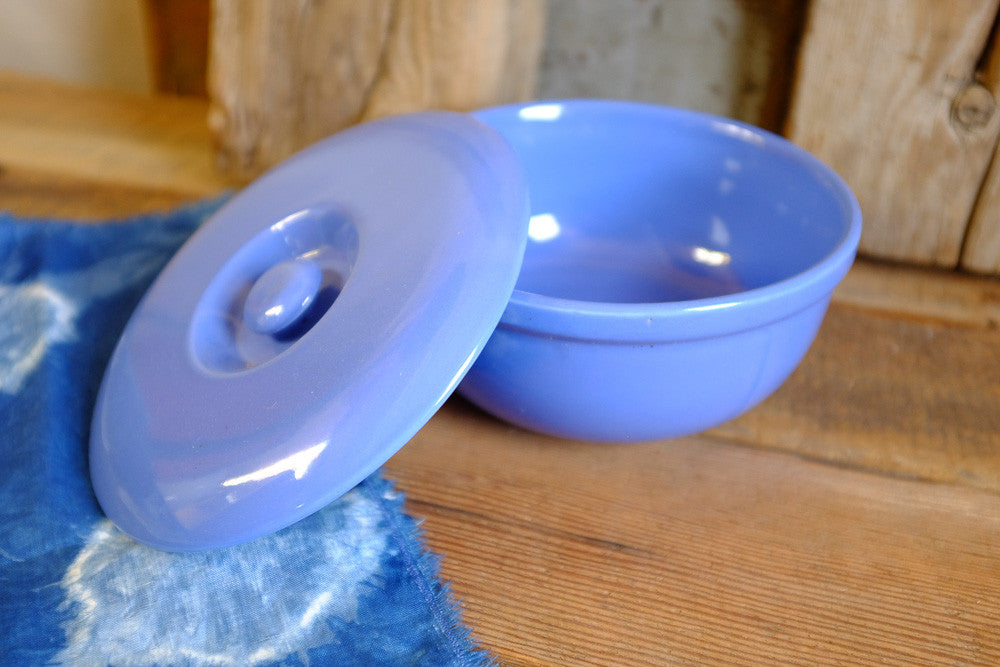 Vintage periwinkle casserole dish with lid