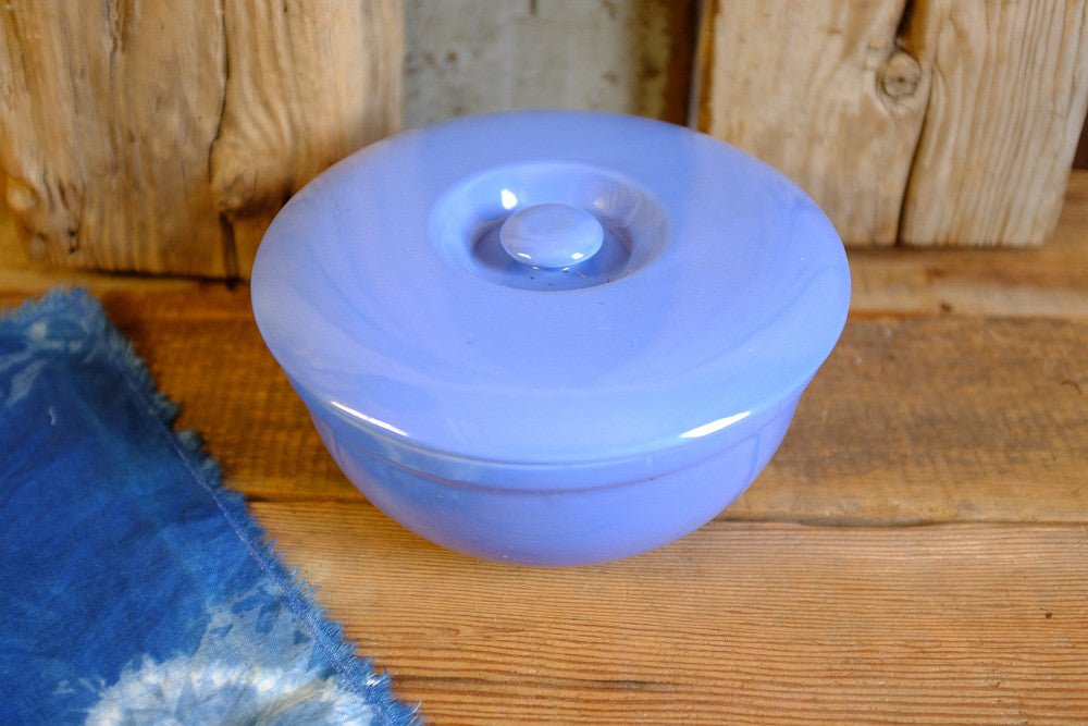 Vintage periwinkle casserole dish with lid